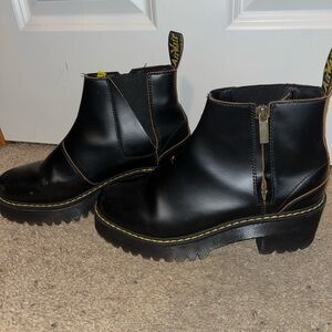 Dr. Martens Rometty Ankle Boots size 9. Fair condition